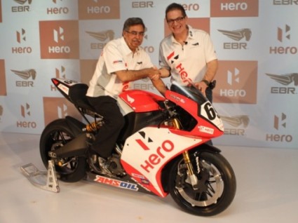 Left to right: Mr. Pawan Munjal, Managing Director & Chief Executive Officer, Hero MotoCorp and Erik Buell, of Erick Buell Racing